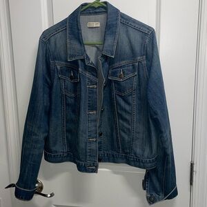 Old Navy Maternity Jean Jacket size XL.